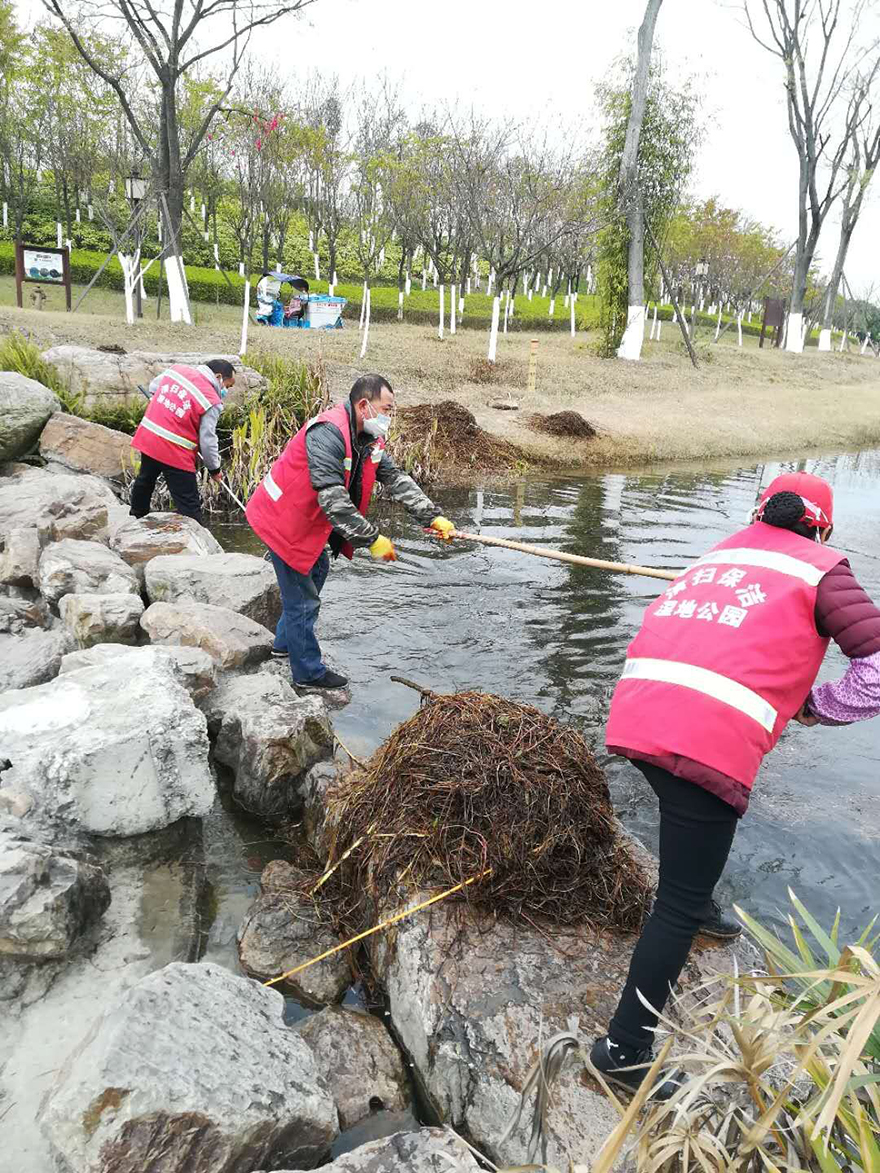 小枧生態(tài)公園開展大掃除活動(dòng)1 小枧生態(tài)公園開展大掃除活動(dòng)1
